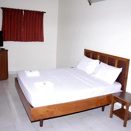 Hotel Blue Hills Coonoor Ooty Exteriör bild