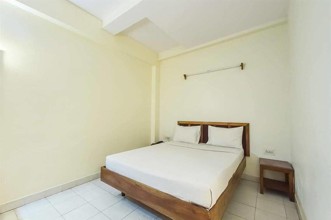 Hotel Blue Hills Coonoor Ooty Exteriör bild